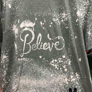 Gray 'Believe' Graphic T-Shirt